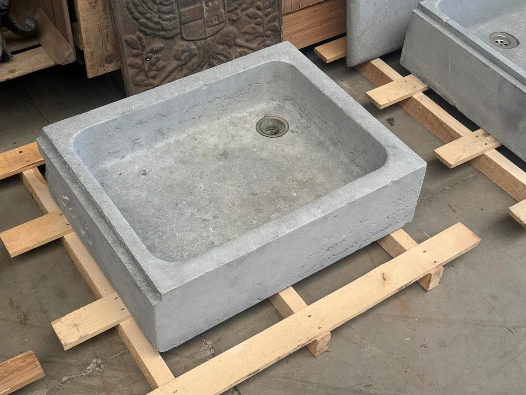 ancien évier en pierre bleue, vasque à pompe en pierre bleue, Enlèvement, Utilisé, Pierre, Lavabo