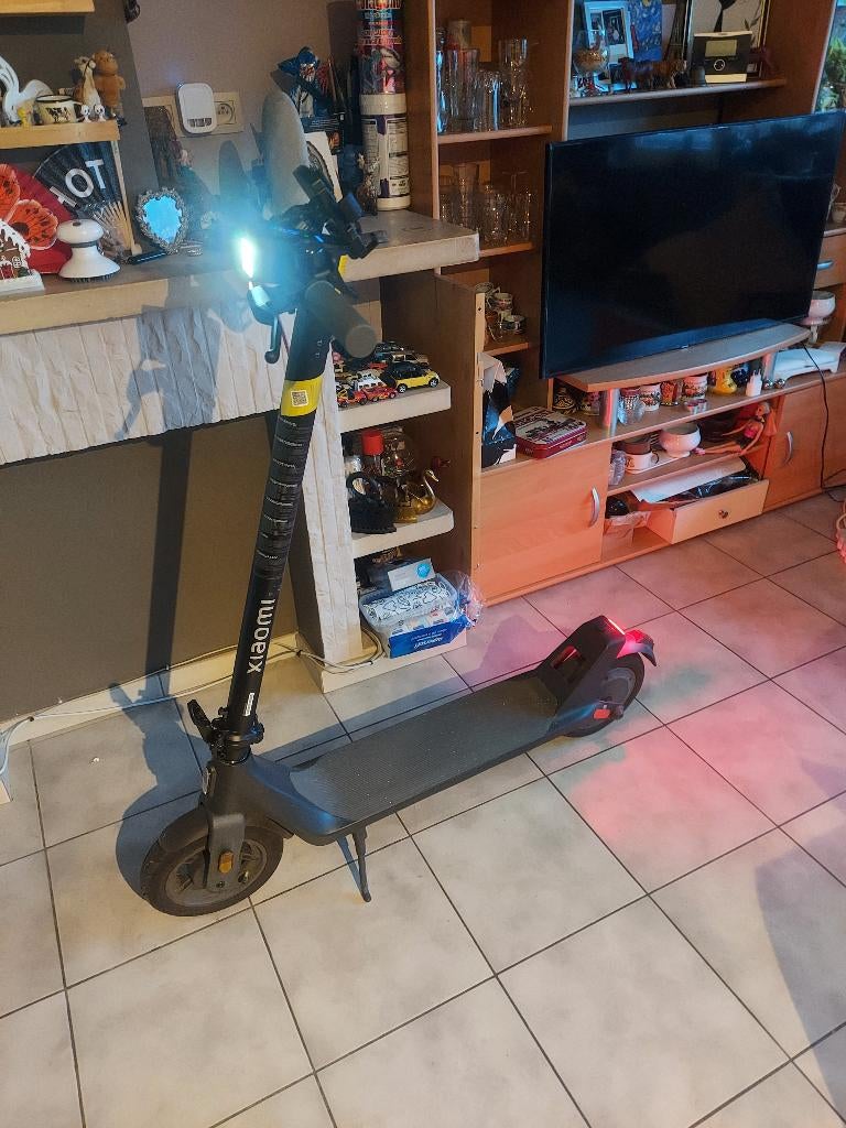Xiaomi 4 Lite 2nd Gen  Zo goed als nieuw — Aanbieding €220, Fietsen en Brommers, Ophalen, Zo goed als nieuw, Elektrische step (E-scooter)