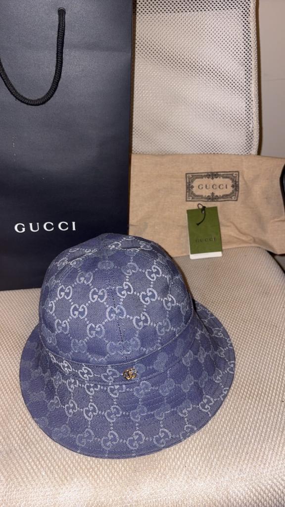 Bob Gucci (Dubai Blue), Ophalen, Nieuw, 57 cm (M, 7⅛ inch) of minder, Pet