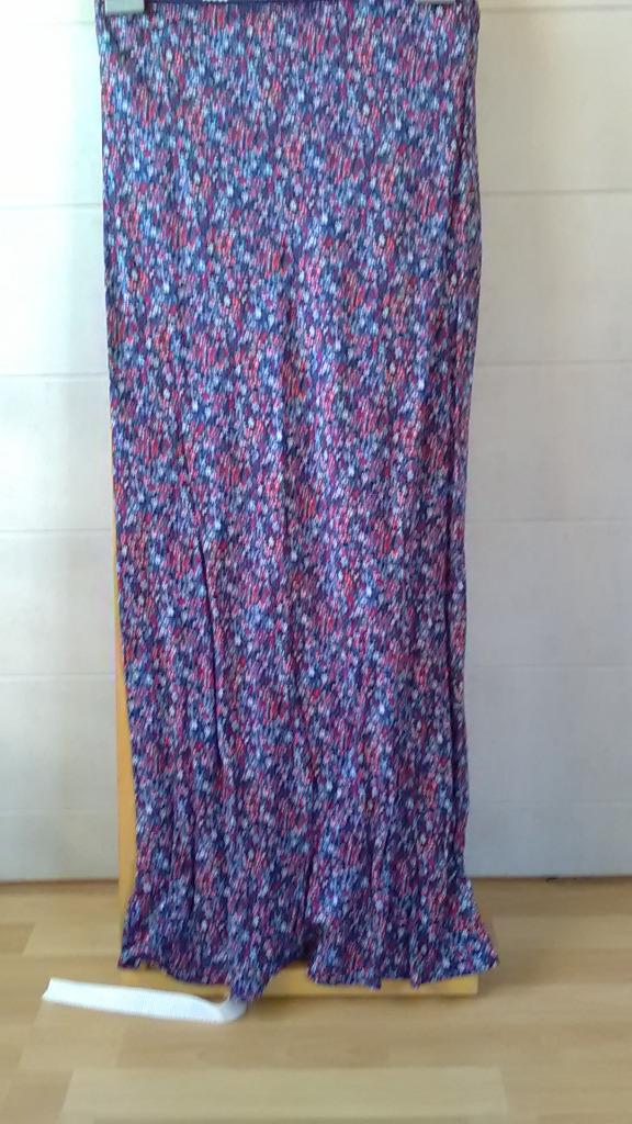 Longue jupe bleue à fleurs Etam FR42 UK14 BEL40, Taille 38/40 (M), Enlèvement ou Envoi, Comme neuf, Bleu