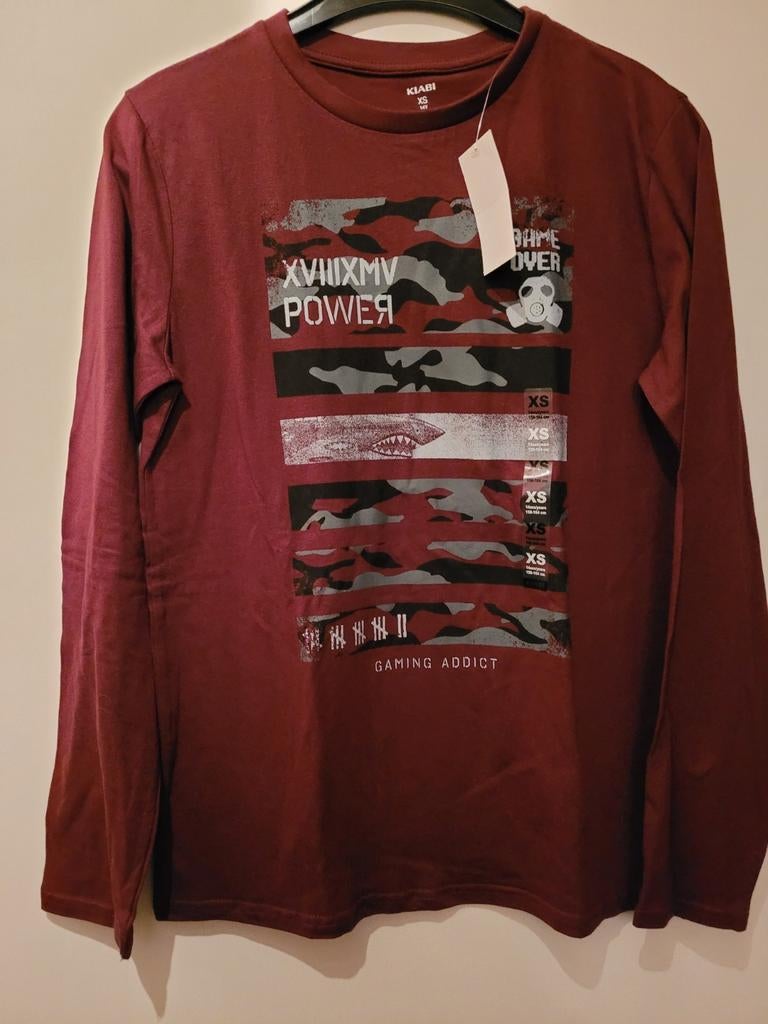 T-shirts pour garçons tailles 13 ans et 14 ans, état neuf et, Enlèvement ou Envoi, Comme neuf