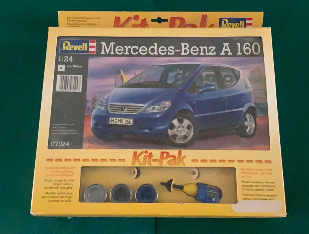Revell model schaal 1:24 Mercedes A-klasse, Hobby en Vrije tijd, Modelbouw | Auto's en Voertuigen, Ophalen, Nieuw, Revell