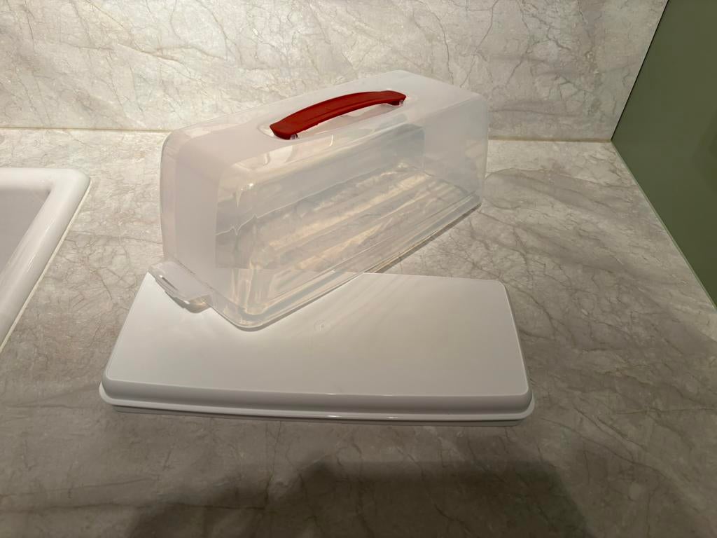 2 Curver Cakedozen 1x gebruikt, Huis en Inrichting, Keuken | Tupperware, Ophalen, Zo goed als nieuw