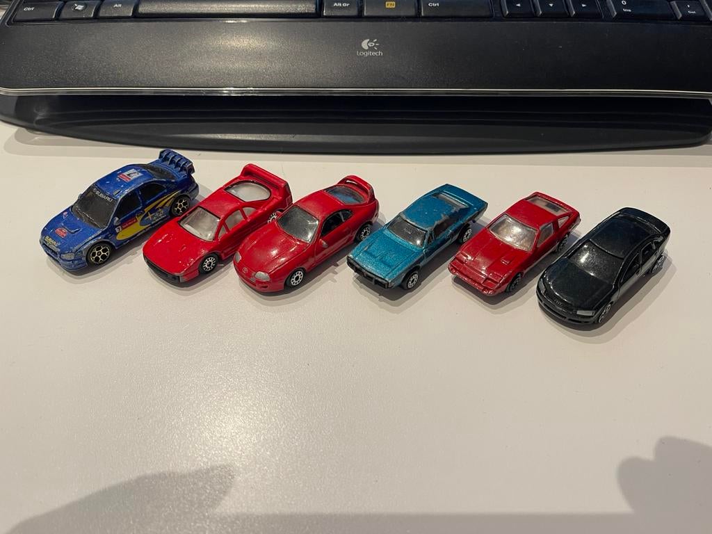 Lot miniatuur 6 stuks ferrari subaru audi toyota, Enlèvement ou Envoi, Comme neuf
