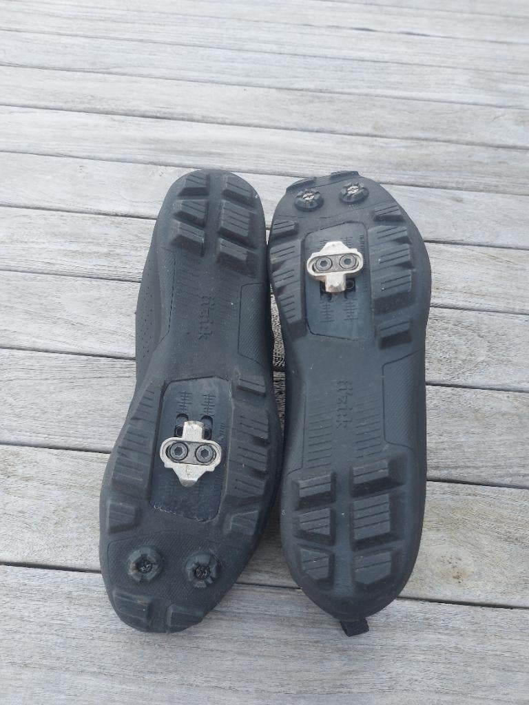 Mtb schoenen fizik maat 43, Ophalen, Zo goed als nieuw