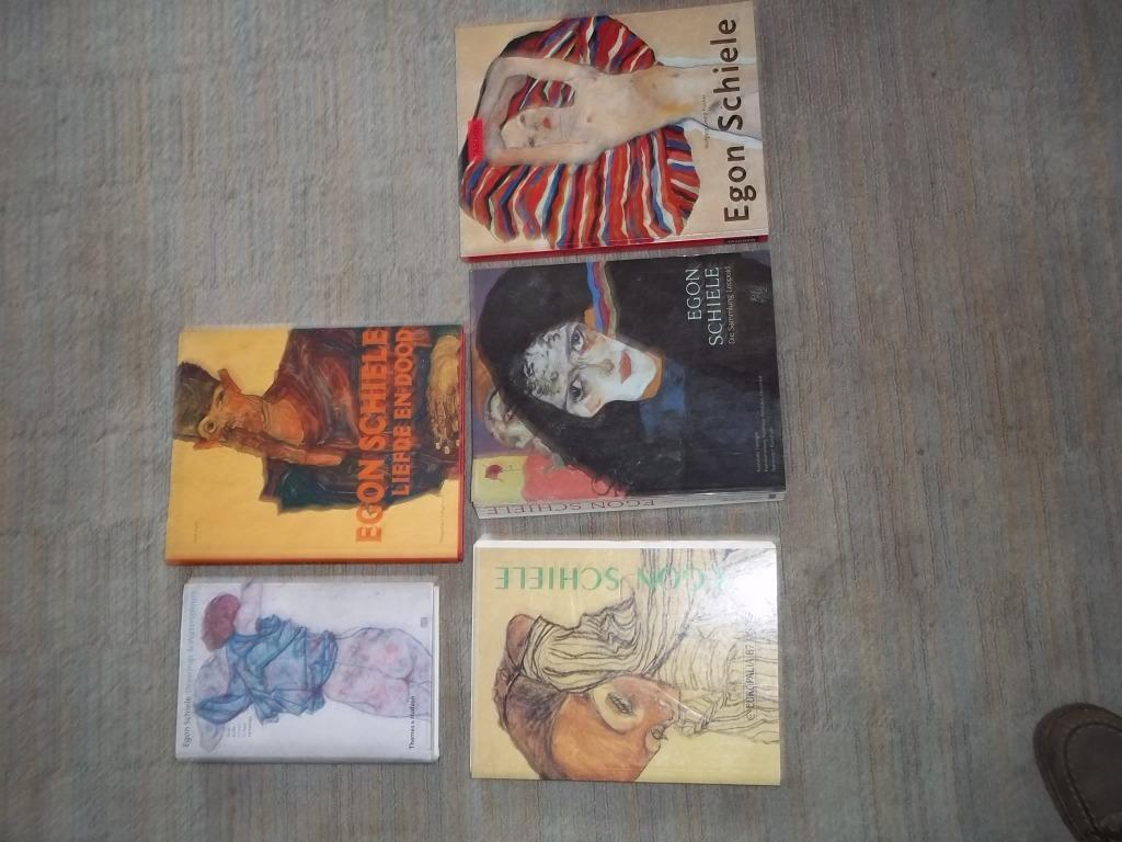 Egon Schiele  lot van 5 boeken, Peinture et dessin, Diverse auteurs, Comme neuf, Enlèvement