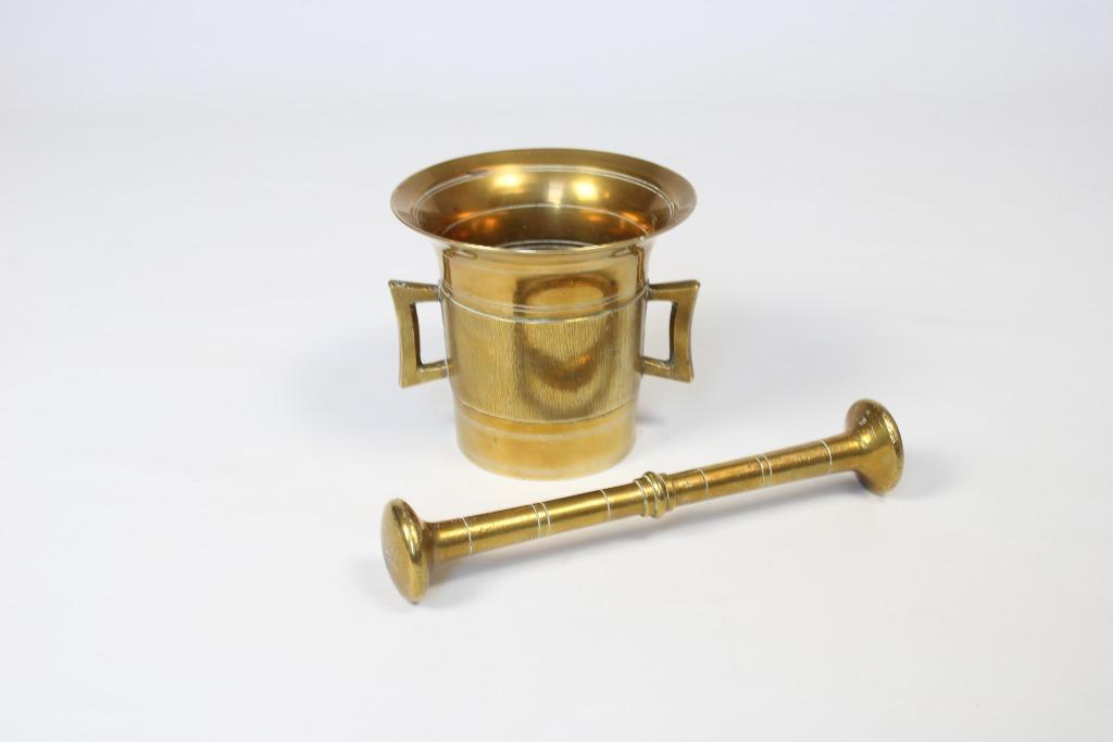 vieux mortier avec un pilon en cuivre, Antiquités & Art, Enlèvement ou Envoi, Bronze