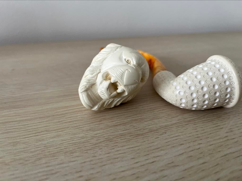 Meerschuim pijp, Verzamelen, Ophalen