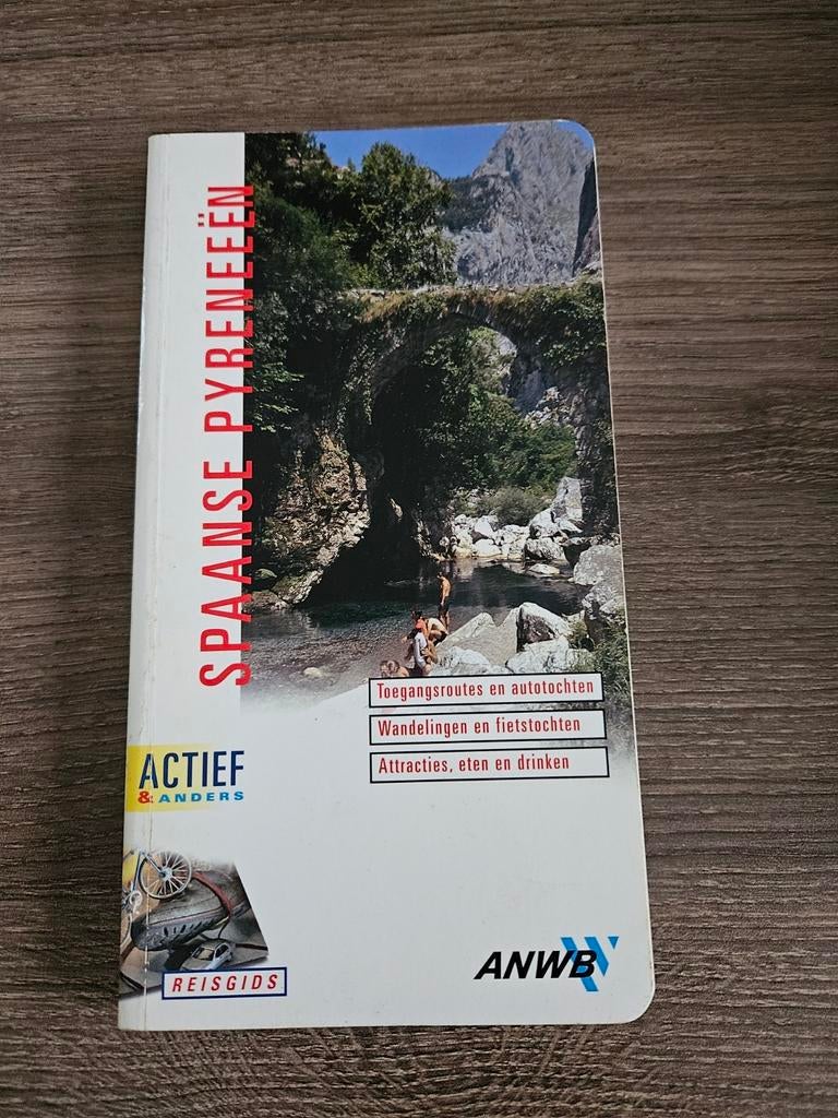 Maarten Mandos - Spaanse Pyreneeën, Ophalen, Zo goed als nieuw, Maarten Mandos; Roswitha van Maarle