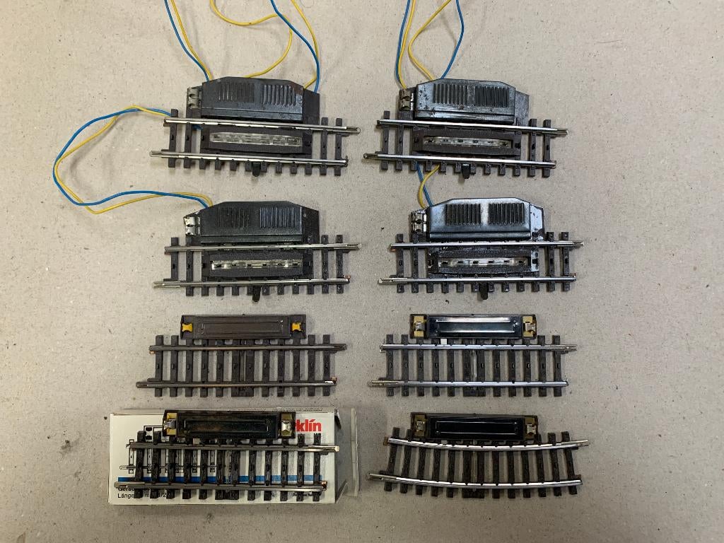 Märklin HO Voies K : 4 dételeurs et 4 rails de télécommande., Hobby & Loisirs créatifs, Trains miniatures | HO, Rails, Märklin