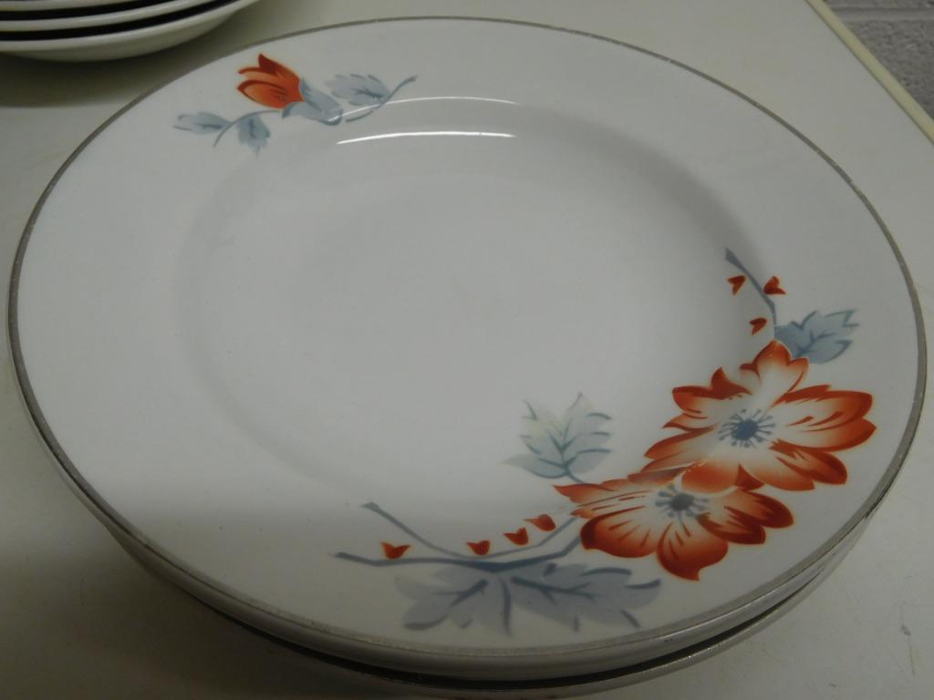 Plat Saint Ghislain, Maison & Meubles, Cuisine | Vaisselle, Utilisé, Enlèvement ou Envoi