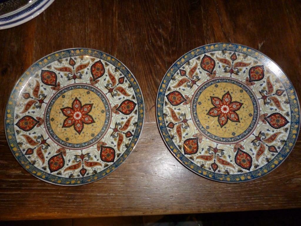 2 identieke borden oosterse decoratie MT opdruk porselein, Ophalen of Verzenden
