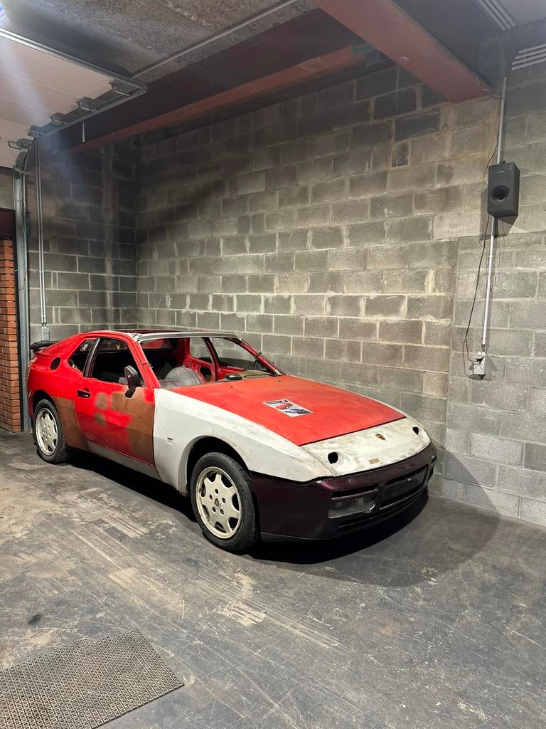 Porsche 944 turbo strosek auto design très rare