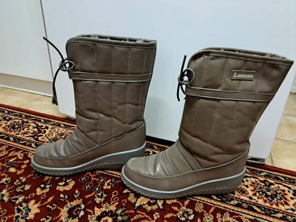 Winterlaarzen San Bernardo in perfecte staat, Kleding | Dames, Hoge laarzen, Overige kleuren, San Bernardo, Ophalen of Verzenden