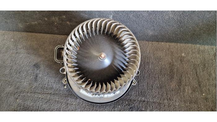 Moteur de ventilation chauffage d'un BMW 1-Serie, Enlèvement ou Envoi, 3 mois de garantie, Utilisé, BMW