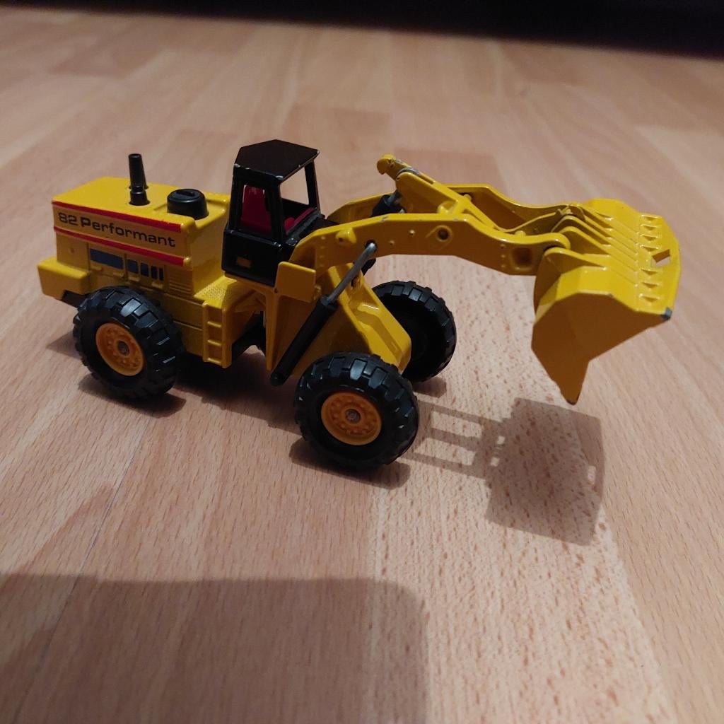 miniatuurauto bull dozer, Hobby en Vrije tijd, Ophalen of Verzenden, Gebruikt, Overige typen, Overige merken