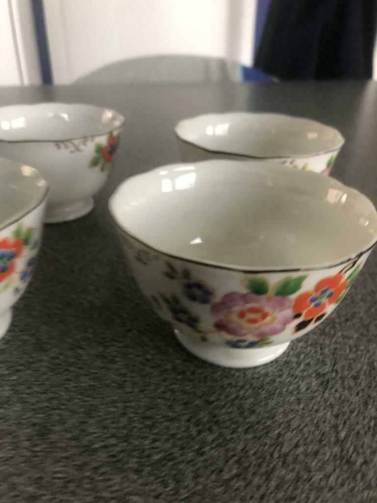 Porselein 4 tasjes vintage, Ophalen of Verzenden, Gebruikt