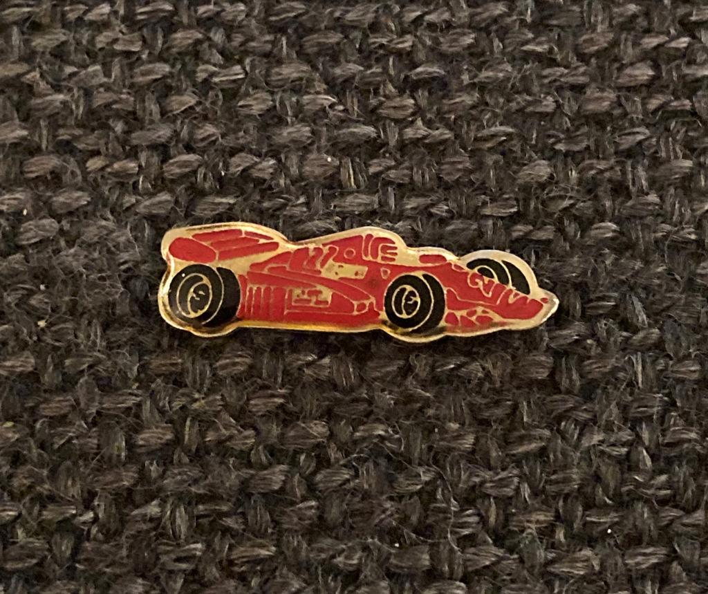 PIN - FORMULE 1 RACING CAR - F1, Verzenden, Gebruikt, Sport, Speldje of Pin