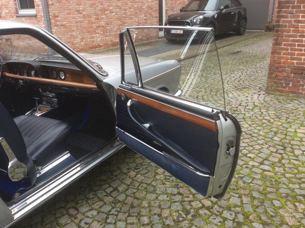 BMW 2000 C. Te KOOP IN ZEEER GOEDE STAAT, Autos, 100 kW, Argent ou Gris, 3 places, Bleu