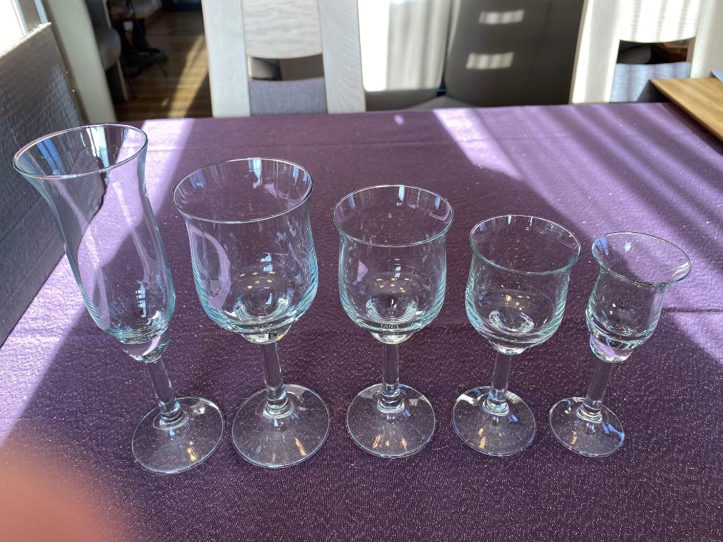 Flûtes, Verres à vin et Liqueur, Zo goed als nieuw, Borrel- of Shotglas