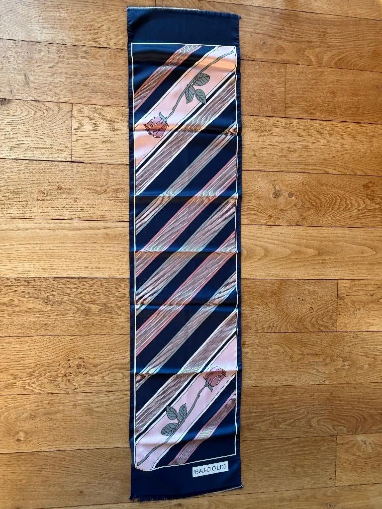 3 Langwerpige trendy sjaals, Kleding | Dames, Mutsen, Sjaals en Handschoenen, Zo goed als nieuw, Sjaal, Maat 38/40 (M), Ophalen