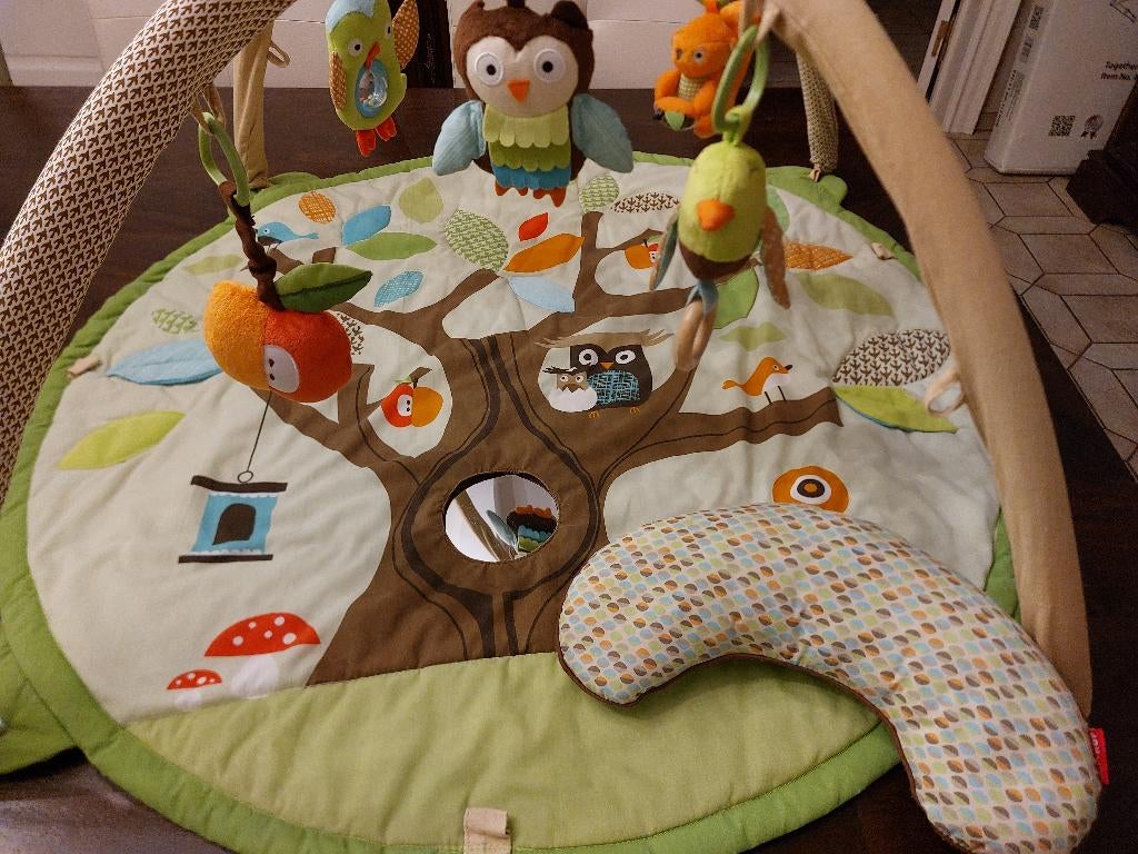 Leuke Skip Hop "Treetop friends"speelmat met kussentje, Ophalen, Zo goed als nieuw