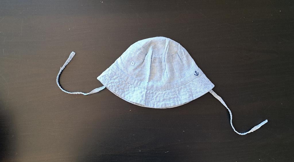 Hoedjes maat 74, Kinderen en Baby's, Babykleding | Petten en Hoeden, Gebruikt, Jongetje of Meisje, Hoed, Ophalen of Verzenden