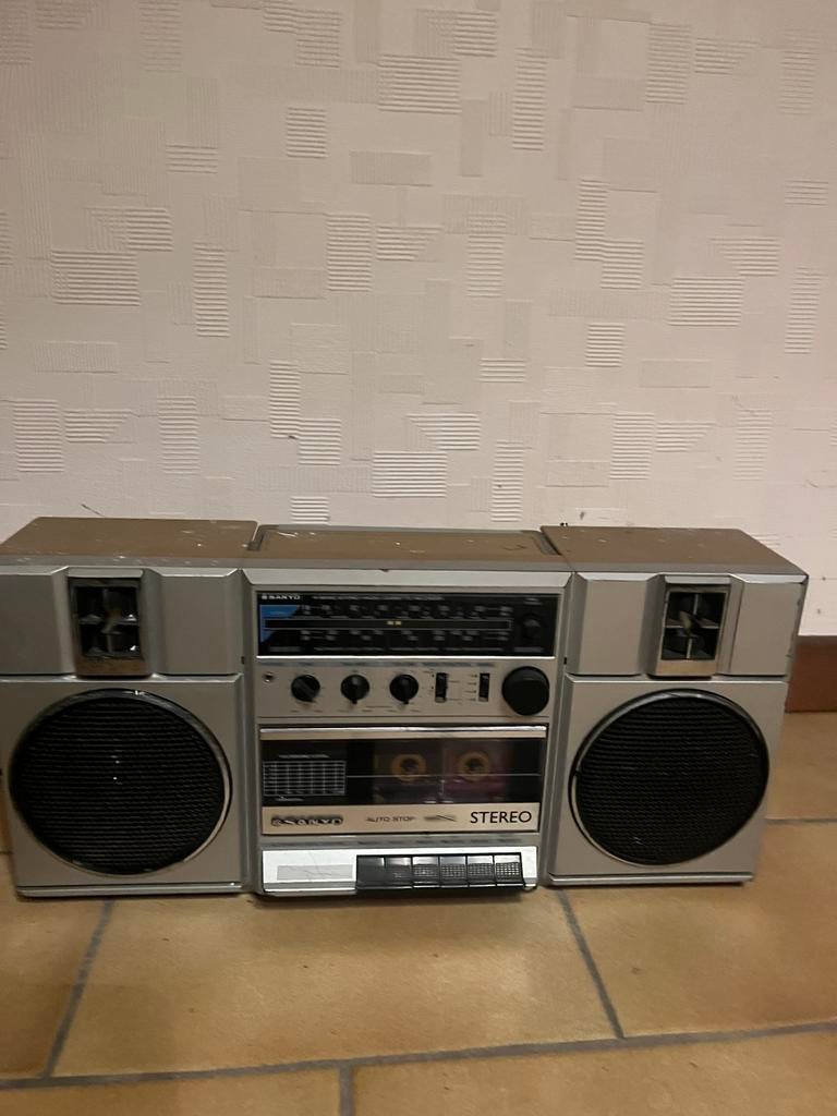 2 vintage radio spelers, Audio, Tv en Foto, Radio's, Ophalen of Verzenden, Zo goed als nieuw, Radio