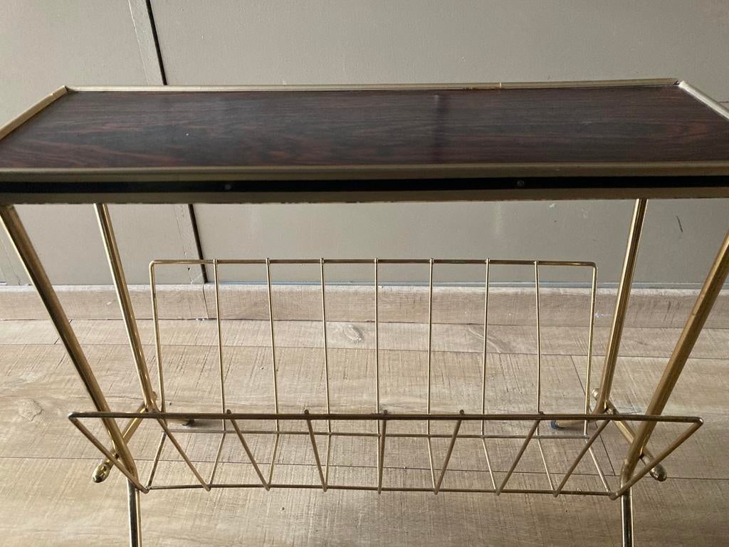Vintage krantenrekje, Huis en Inrichting, Woonaccessoires | Krantenbakken en Lectuurbakken, Ophalen, Gebruikt