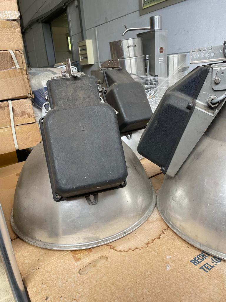 Lampes suspendues industrielles - 57cm diamètre - 6 pièces, Articles professionnels, Enlèvement ou Envoi