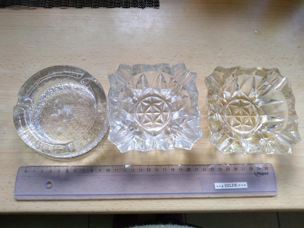 assenbak glas kristal 3 stuks in heel goede staat, Enlèvement ou Envoi, Comme neuf