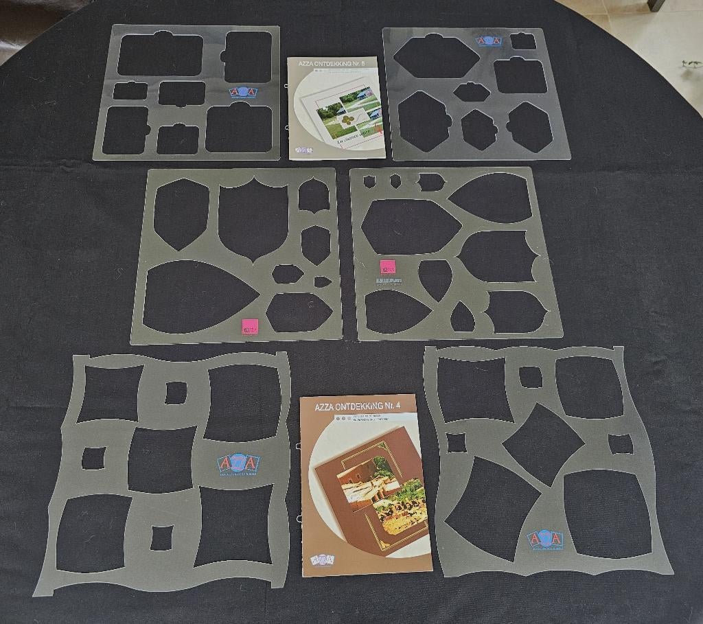 6 sjablonen + 2 voorbeeldenboekjes (serie 7), Hobby & Loisirs créatifs, Scrapbooking, Enlèvement ou Envoi, Comme neuf, Cadre ou Pêle-mêle