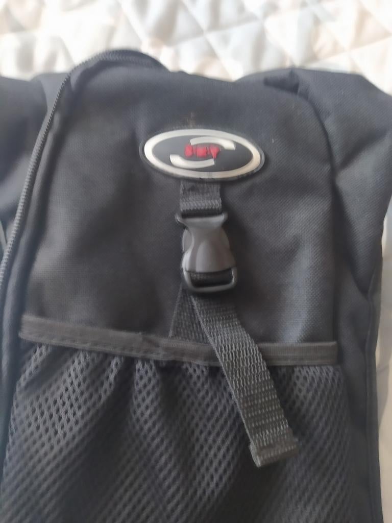 Nieuwe rugzak met waterbuidel in de rugzak, Handtassen en Accessoires, Ophalen of Verzenden, Zo goed als nieuw