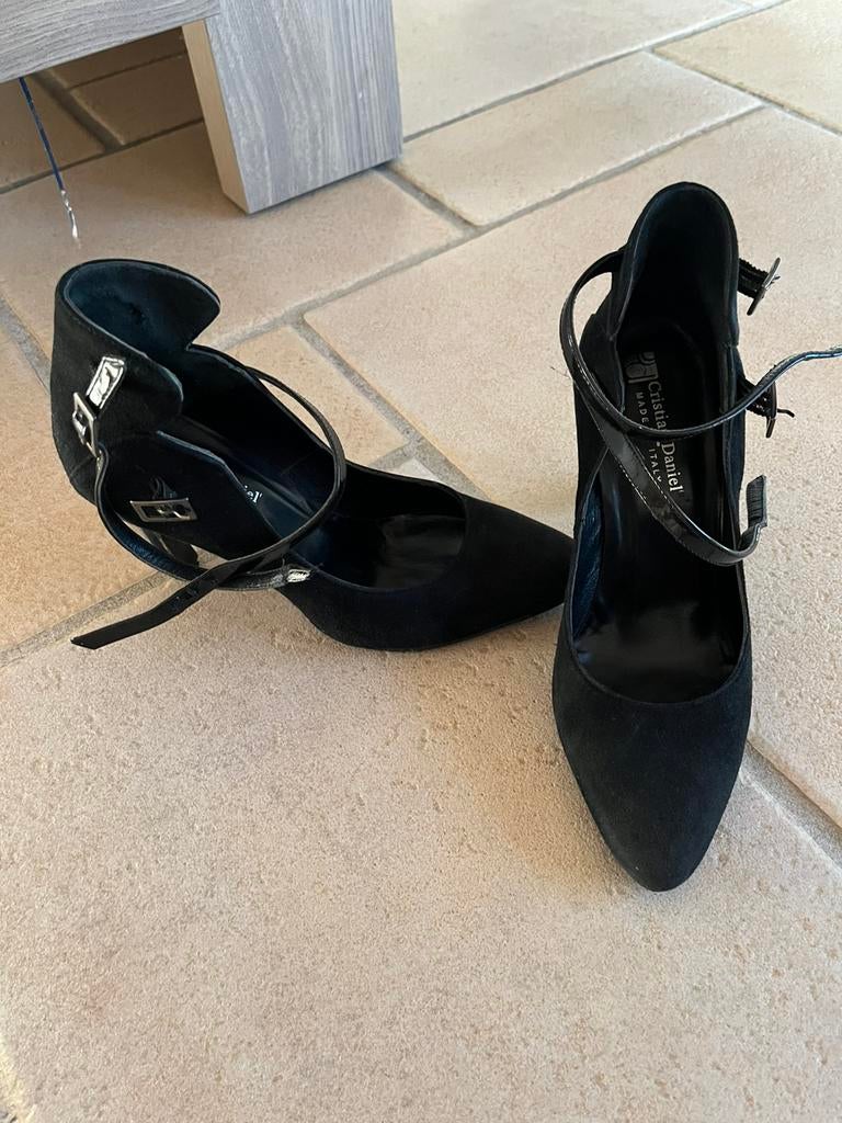 Escarpins Cristian Daniel pour femmes taille 37, Vêtements | Femmes, Enlèvement, Comme neuf