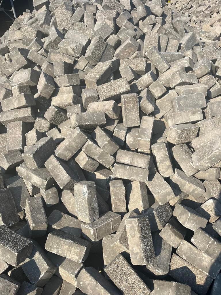 Betonklinkers gebruikt. Gebruikte Betonstenen., Overige materialen, Gebruikt, Verzenden, Klinkers