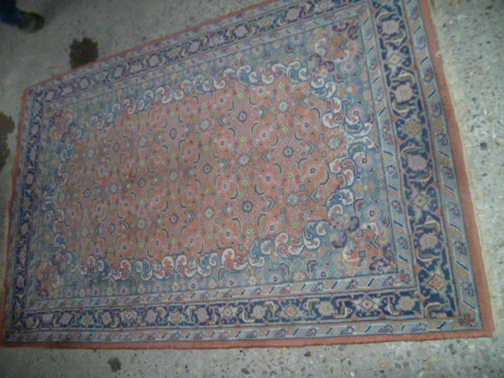 HANDGEKNOOPT OUD TAPIJT 165 CM OP 114 CM, Antiek en Kunst, Ophalen