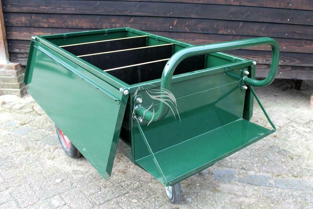 Voerwagen, Voerkar, Brokkenkar, Voeren,  Supplementen, Weidegang, 4 paarden of pony's of meer