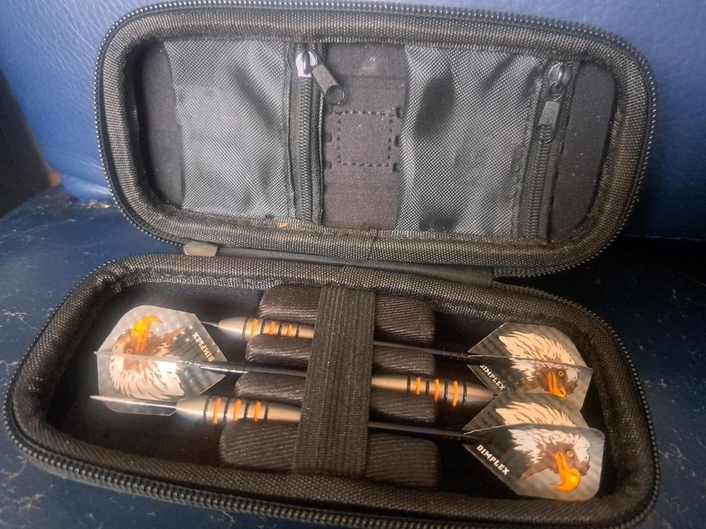 Red Dragon darts bommetjes, Ophalen, Zo goed als nieuw