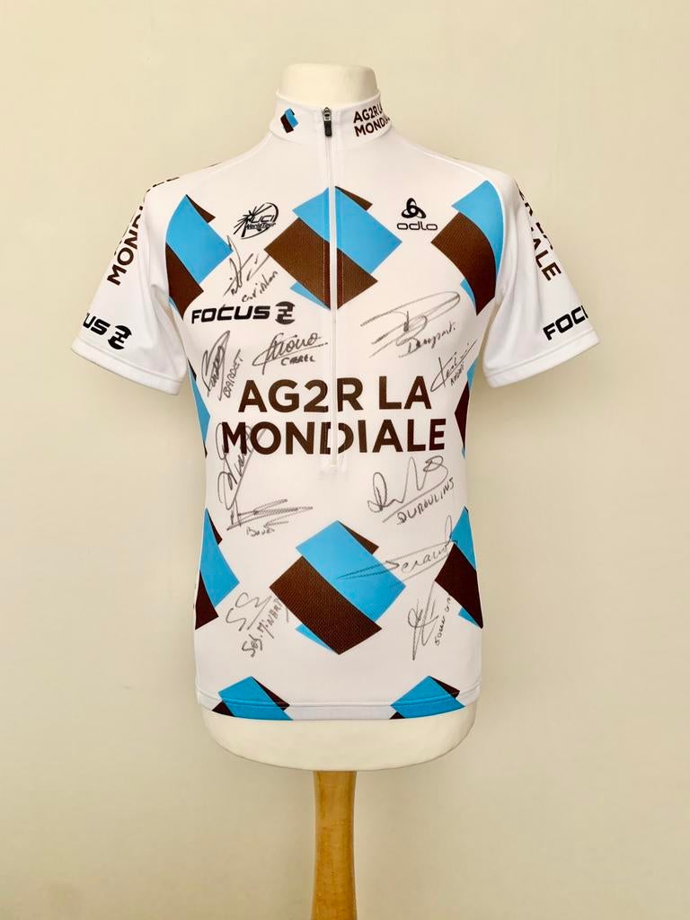 AG2R La Mondiale 2013 signed by Bardet & team Tour de France, Sports & Fitness, Cyclisme, Enlèvement ou Envoi, Comme neuf, Vêtements