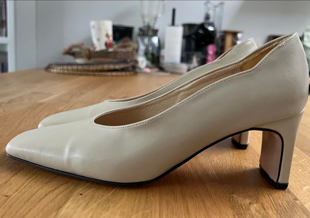 Chaussures beige p.37, Beige, De palma, Porté, Chaussures basses