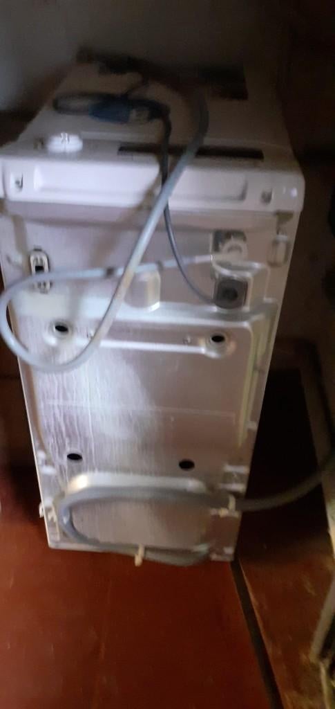 Lave Linge Compact Candy CVST G384DM-S, 1200 à 1600 tours, 6 à 8 kg, 85 à 90 cm, Programme lavage à la main