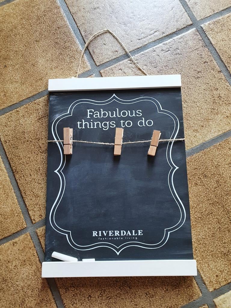 Krijtbordje met spreuk en 3 wasknijpers, Huis en Inrichting, Ophalen of Verzenden, Zo goed als nieuw, Krijtbord