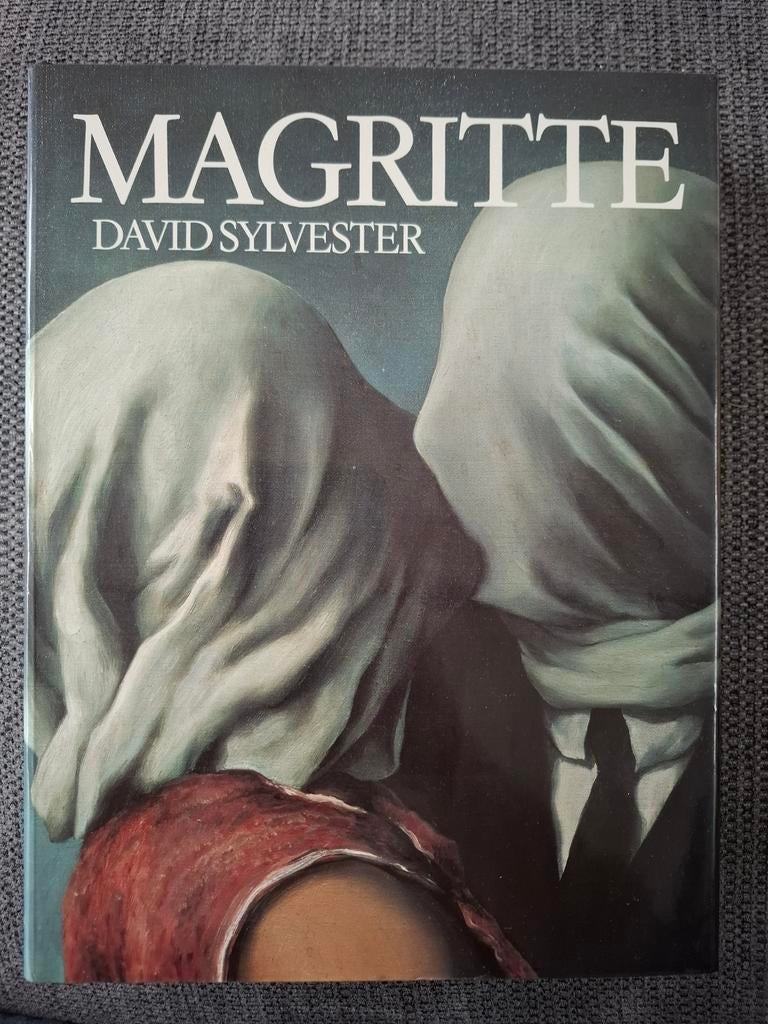 Magritte (Mercatorfonds), Ophalen of Verzenden, Zo goed als nieuw