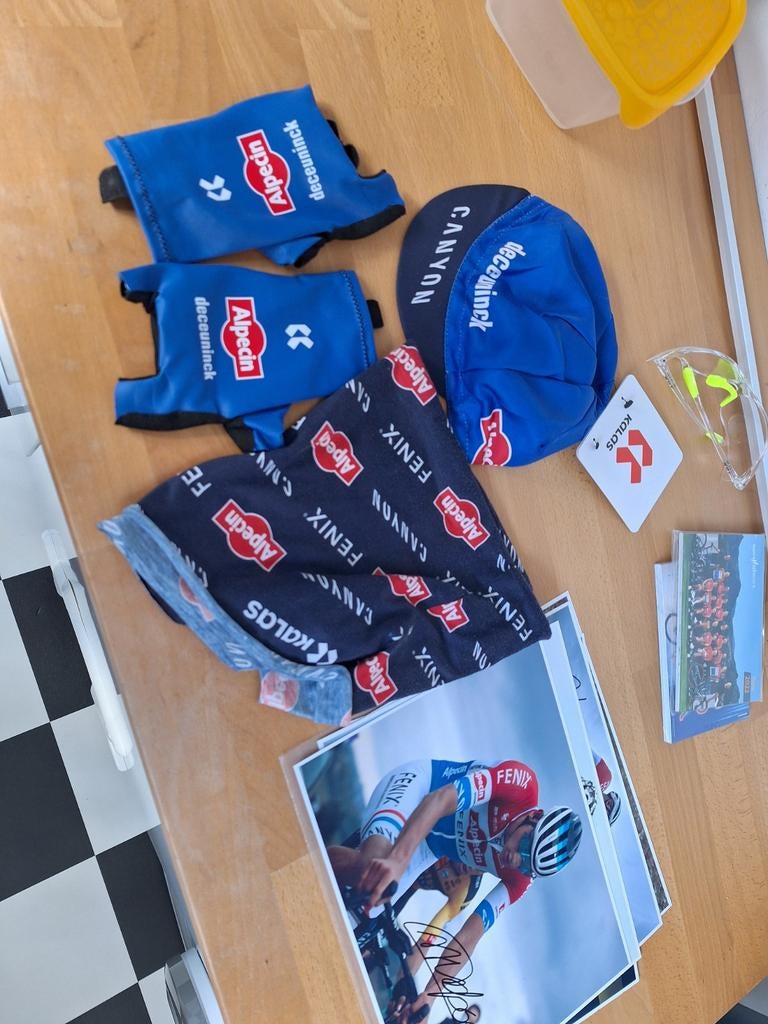 Alpecin Deceuninck Canyon Kalas toebehoren, Enlèvement