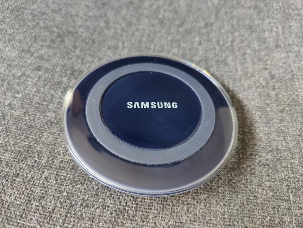 Samsung draadloos lader, Télécoms, Téléphonie mobile | Chargeurs pour téléphone, Enlèvement, Comme neuf, Samsung
