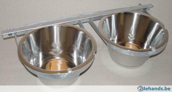 Dubbel voederstel met inox eetkommen, Ophalen, Nieuw