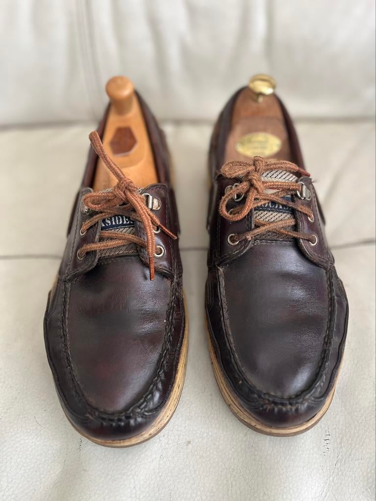 Sebago, Gedragen