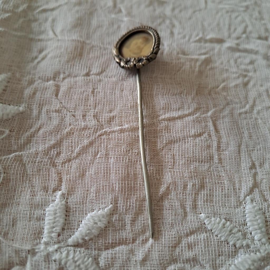 Épinglette ancienne du dueille, Enlèvement ou Envoi