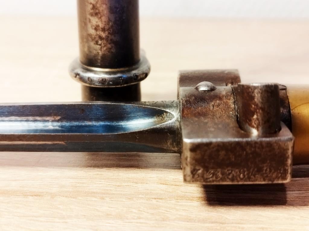 Lebel 1886/15 Franse bajonet met schede - 90€, Verzenden, Landmacht