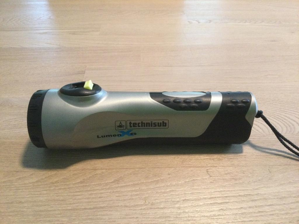 Technisub Lumen X6 Divelight aan 17,50€ - Ecocheques, Ophalen of Verzenden, Zo goed als nieuw, Duiklamp